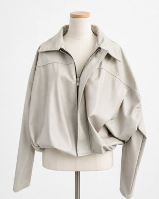 Veste courte en cuir blanc cassé
