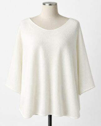 Haut en laine blanche